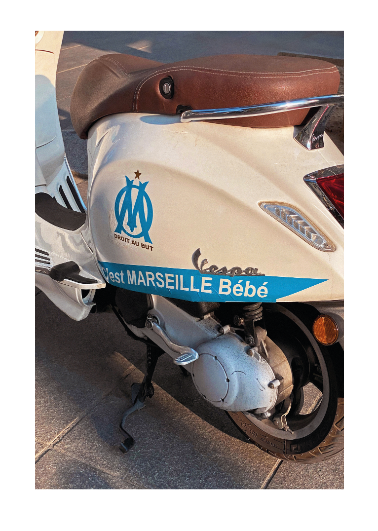 Éditions Faces- Aurélien Ciller - Scooters omniprésents