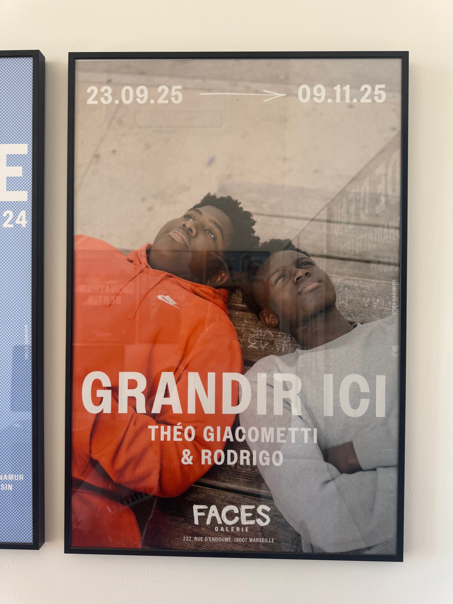 Poster Rodrigo & Théo Giacometti - Grandir ici (Young) - 40 x 60 cm