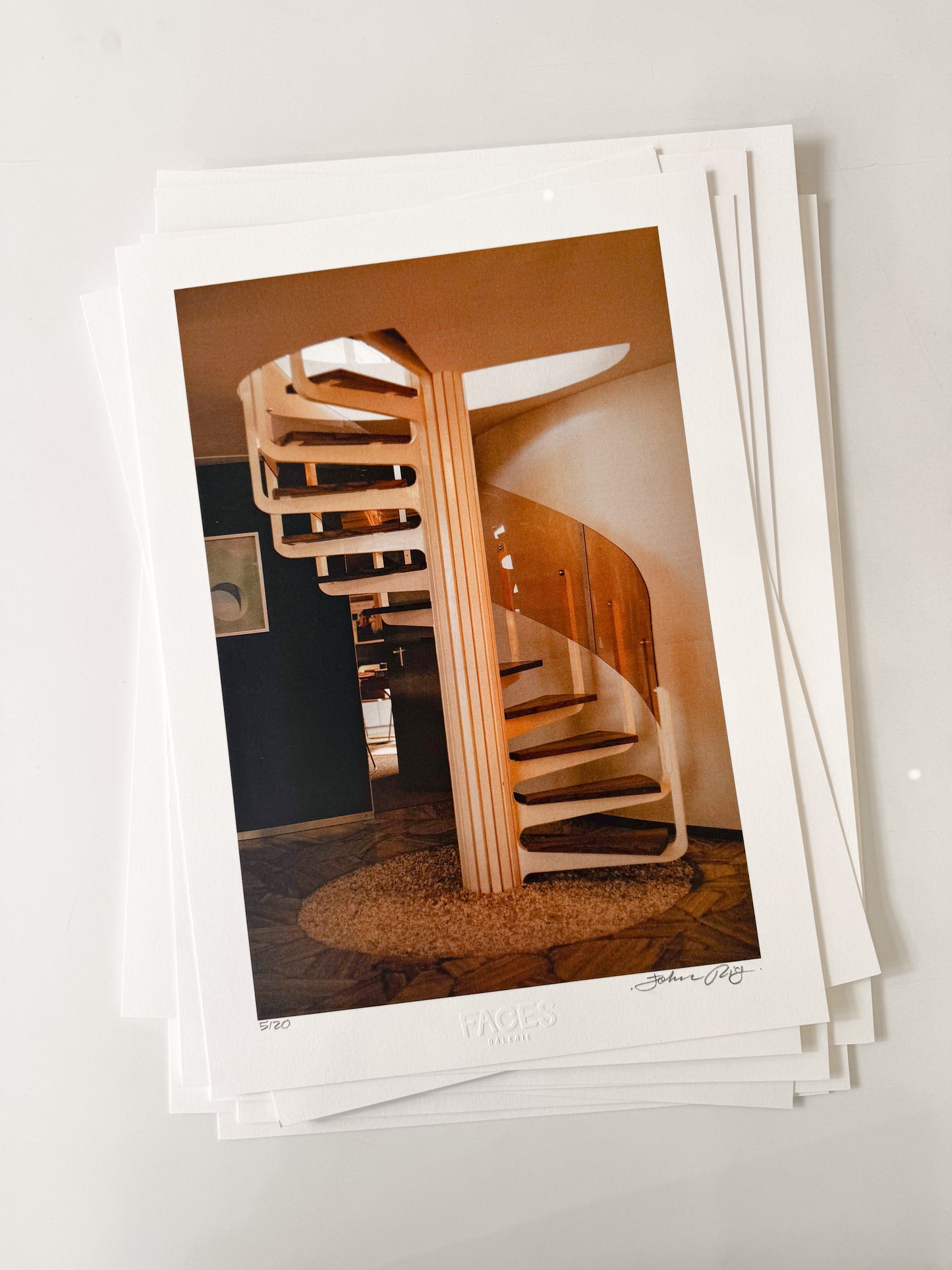 Éditions Faces - John Rigard - "Villa Benkemoun"