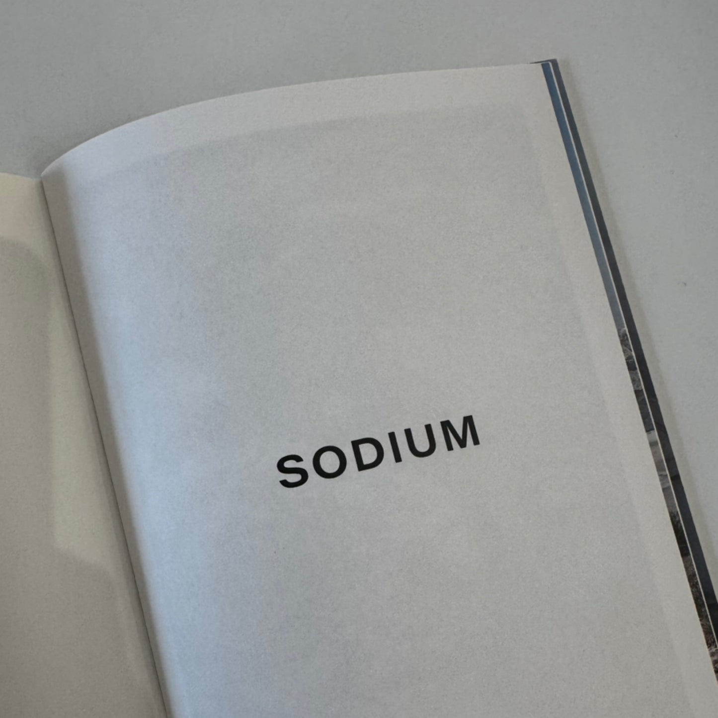 Sodium - Dominika Troïka