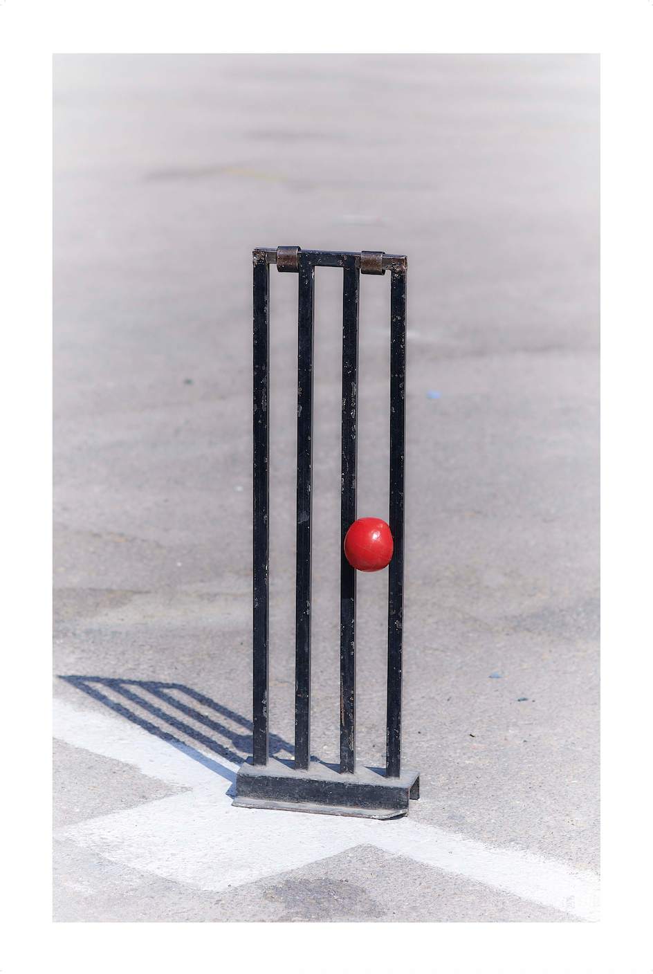 Éditions Faces x WePresent - JULIEN RAHMANI «SOFTBALL»