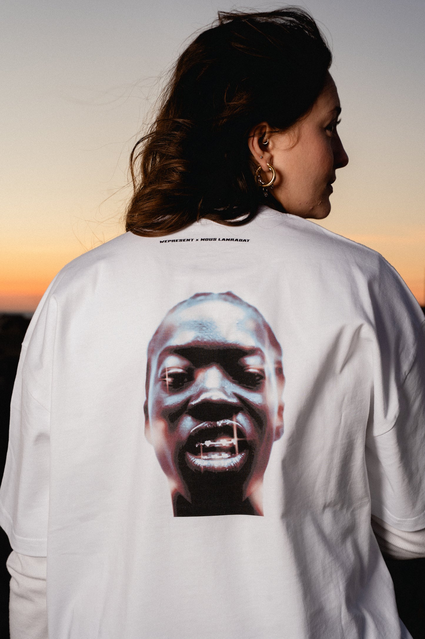 MOUSTALGIA - T-shirt WePresent "Colgate smile"