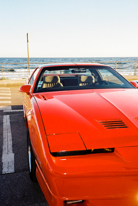 Raphaël Hilton - Red Pontiac