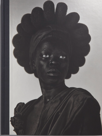 Somnyama Ngonyama - SALUT A TOI, LIONNE NOIRE !